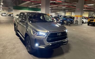 PAG10899 Toyota Hilux Double Cabin Pickup